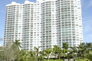 Hamptons-South-Condominium